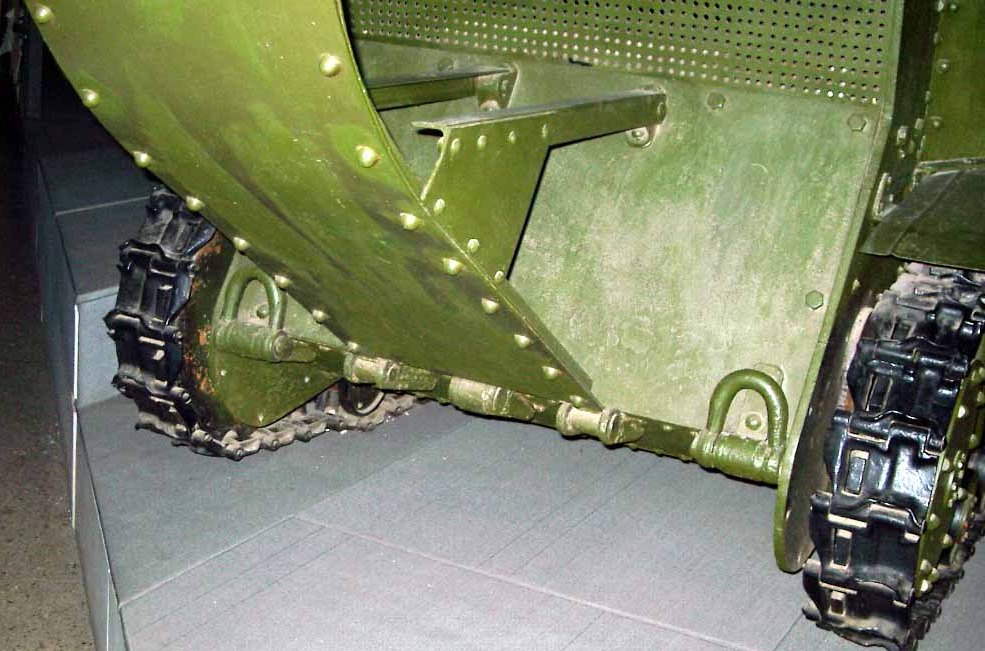 Танк Т-18 вид сзади