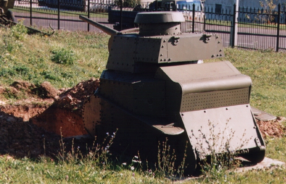 Танк Т-18, бронирование моторного отсека