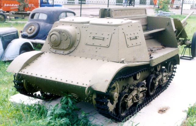 Танк Т-20, пулемётное гнездо