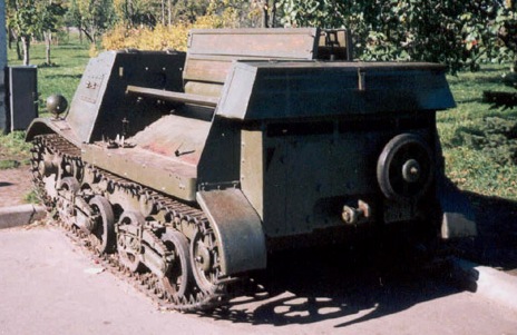 Танк Т-20, вид сзади