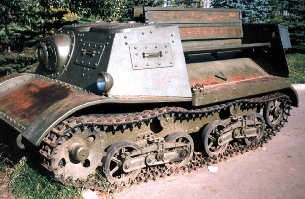 Танк Т-20, вид сбоку