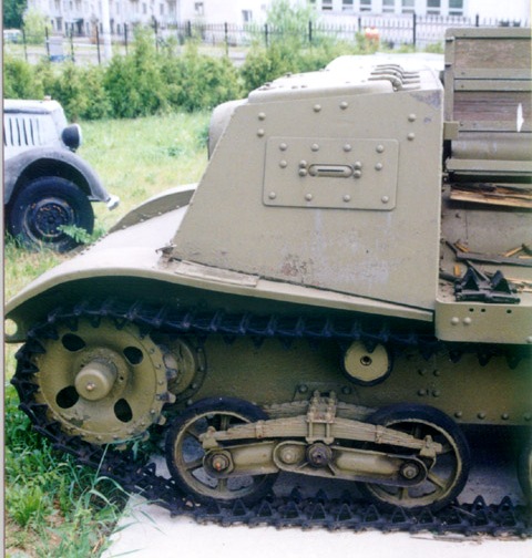 Танк Т-20, кабина