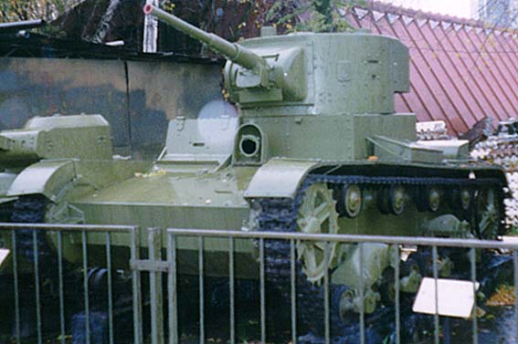 Танк Т-26, левый борт