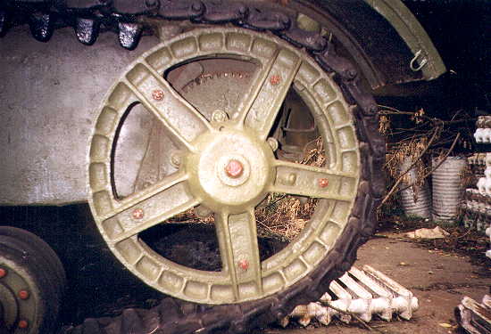 Танк Т-26, заднее колесо