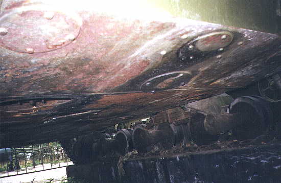 Танк Т-26, днище