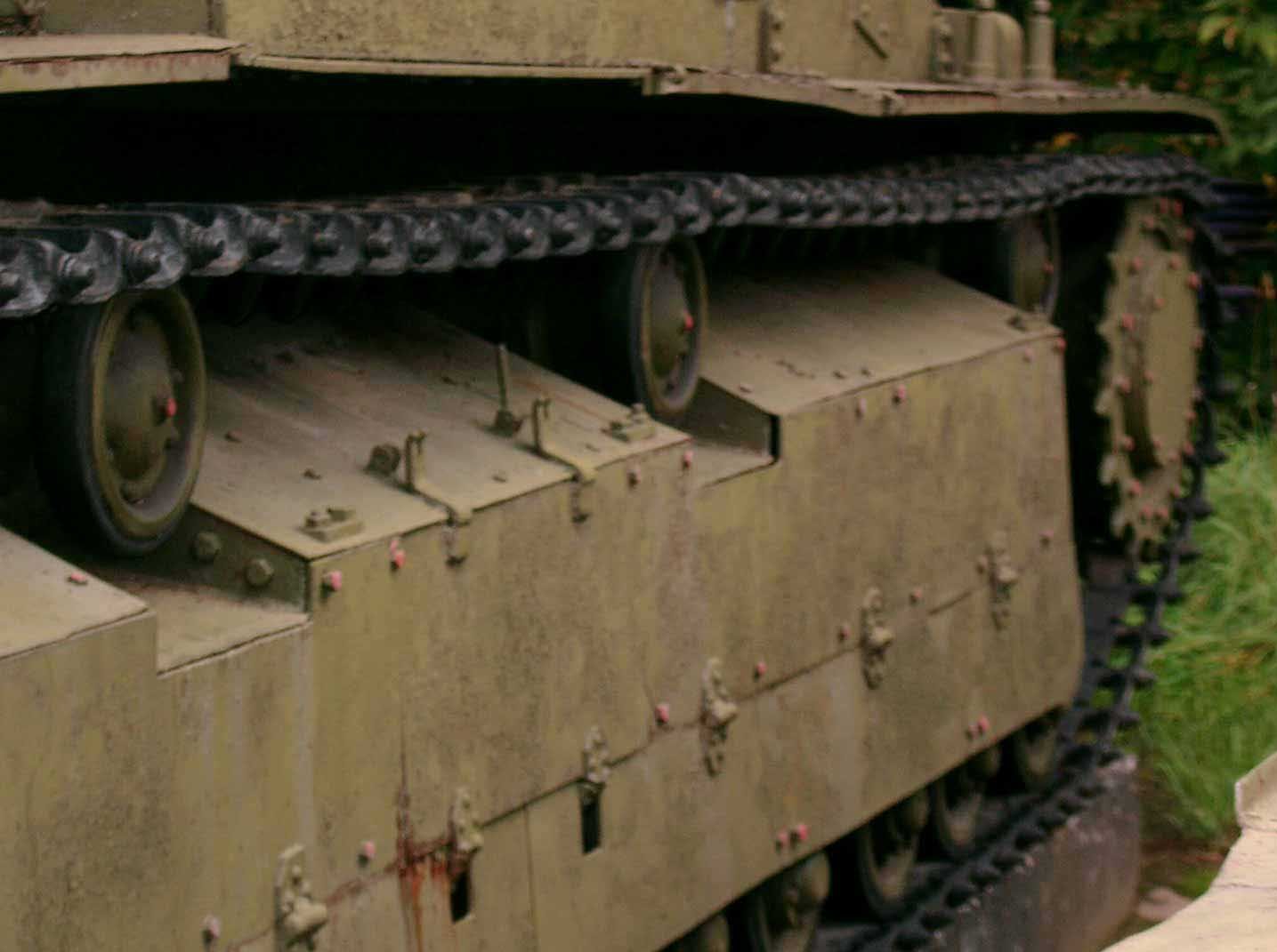 Танк Т-28, поддерживающие катки