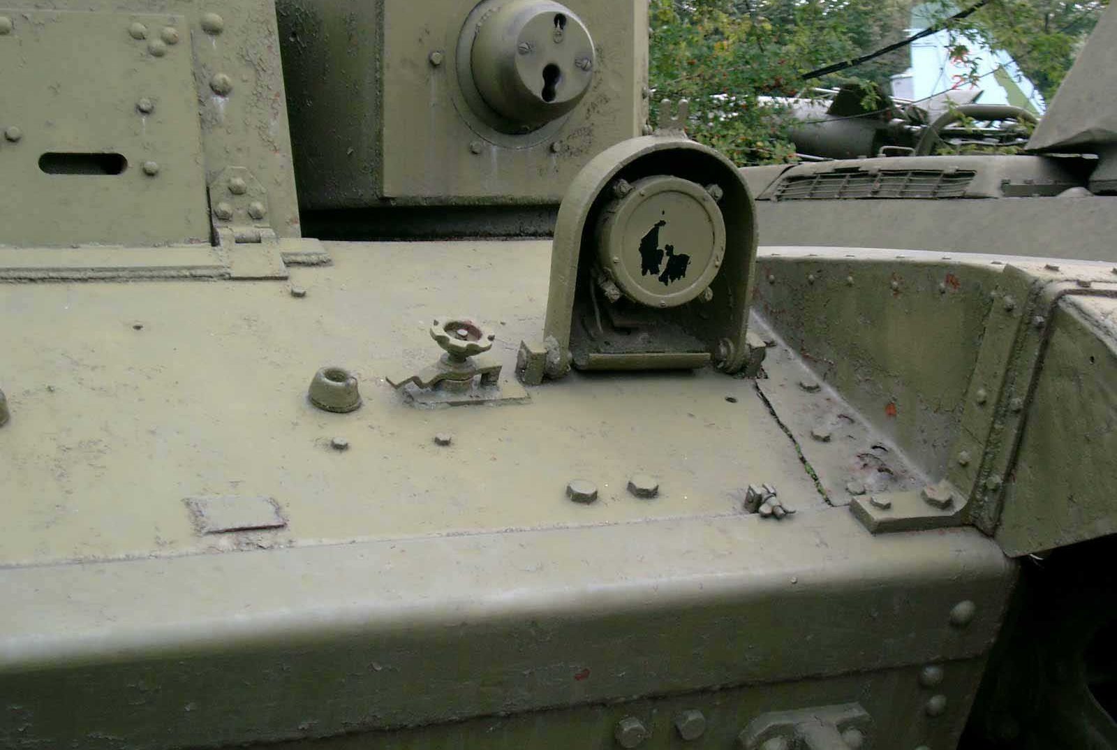 Танк Т-28, фара