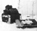 танк Т-28 с волокушами для транспортировки бойцов