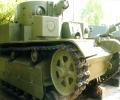 танк Т-28, вид справа спереди