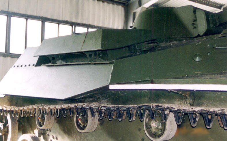 Танк Т-30, ящик с инструментами