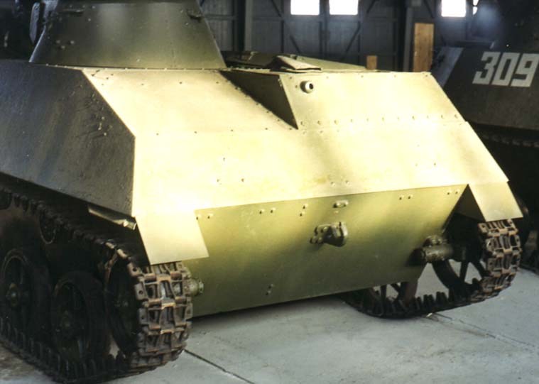 Танк Т-30, заднее бронирование