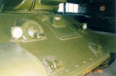 Танк Т-34/76, буксировочные крюки