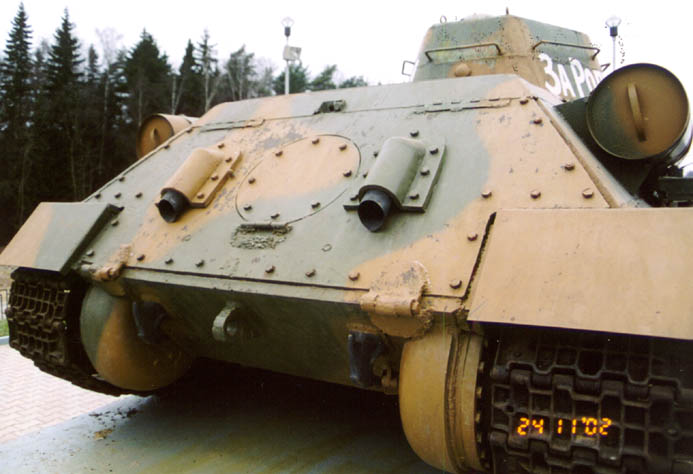 Танк Т-34/76, бронирование моторного отсека