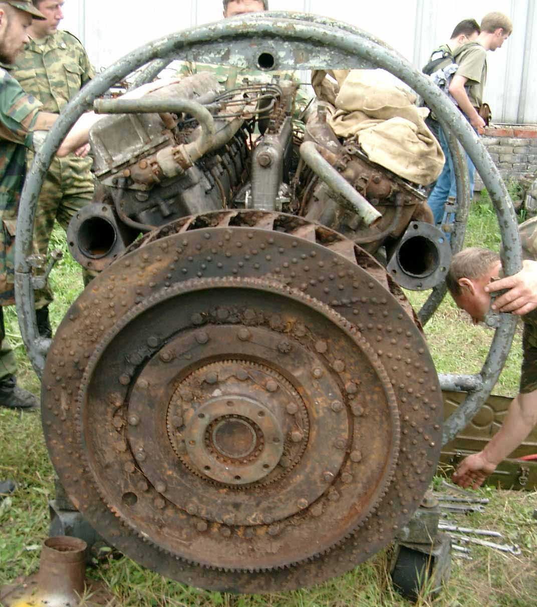 Танк Т-34/76, двигатель