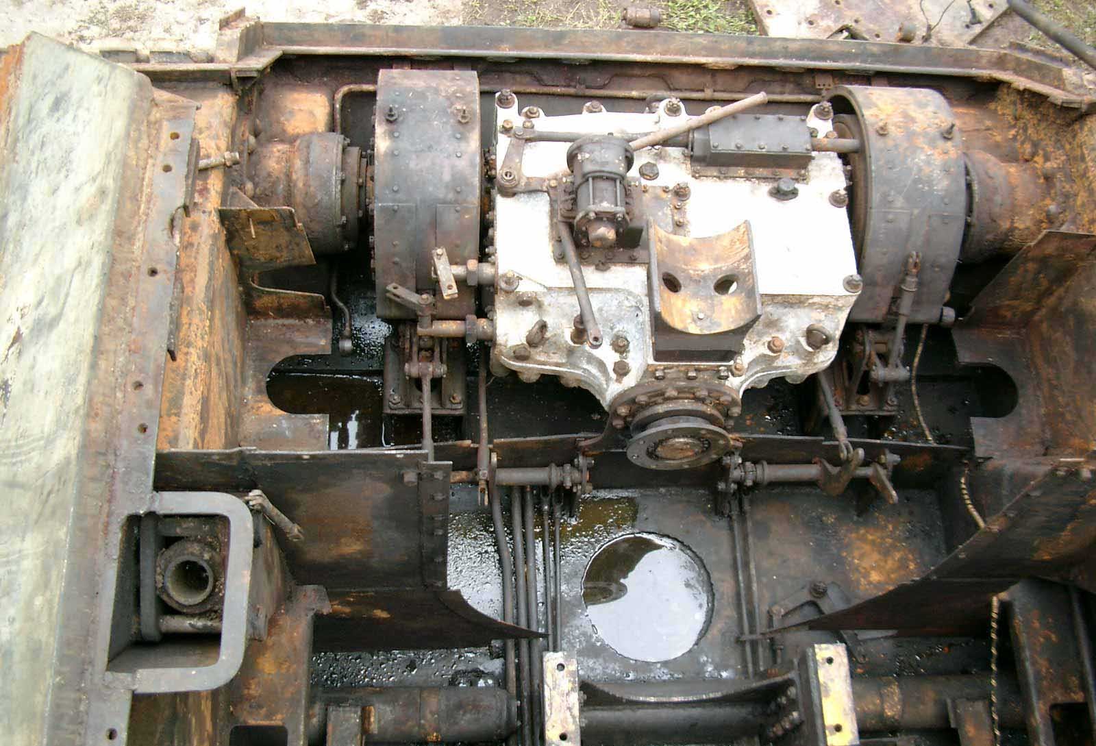 Танк Т-34/76, коробка передач