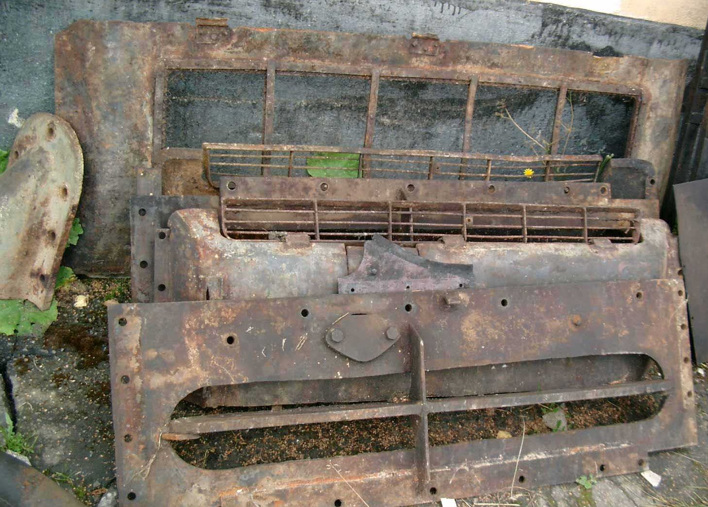 Танк Т-34/76, решётки двигателя