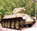 танк Т-34/76 справа