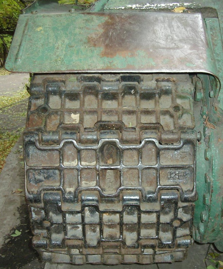 Танк Т-34/85, траки