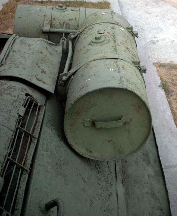 Танк Т-34/85, баки