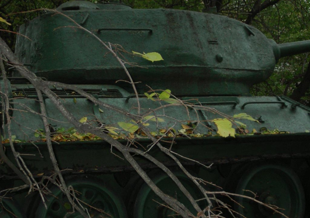 Танк Т-34/85, вид справа