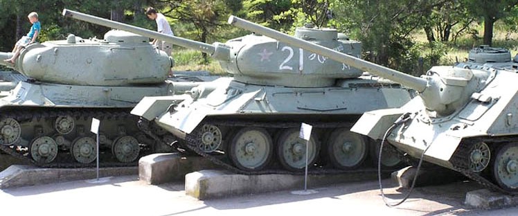 Танк Т-34/85, выставка