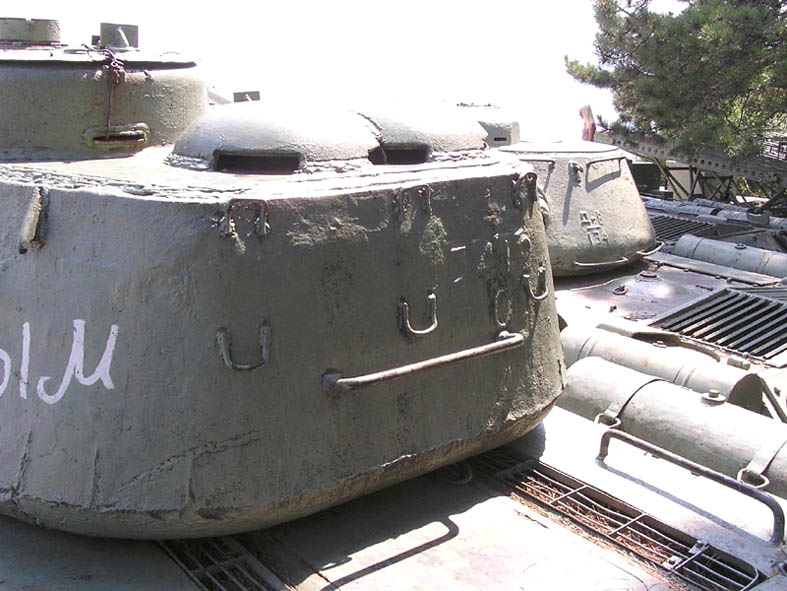 Танк Т-34/85, поручень