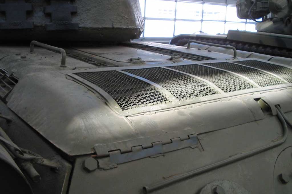 Танк Т-34/85, решётка двигателя