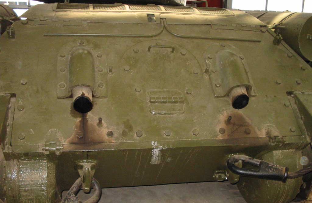 Танк Т-34/85, глушители