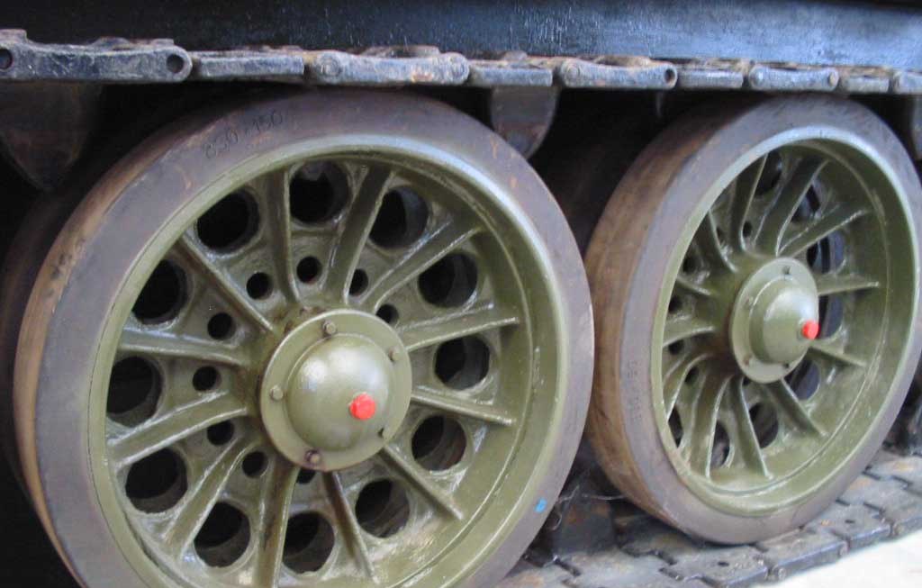 Танк Т-34/85, катки