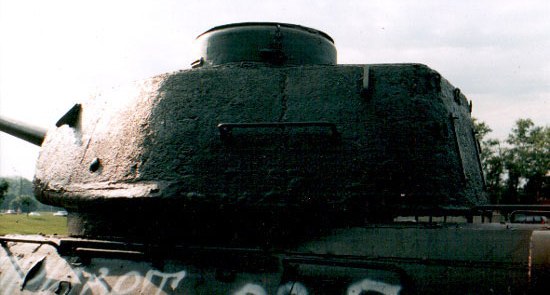 Танк Т-34/85, башня, вид слева