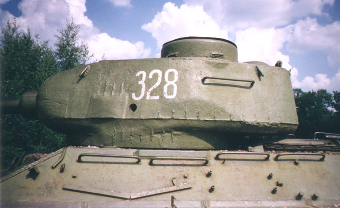 Танк Т-34/85, башня слева