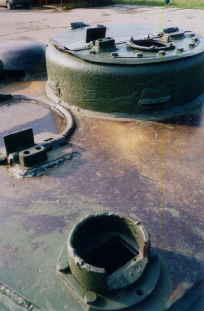 Танк Т-34/85, люки башни