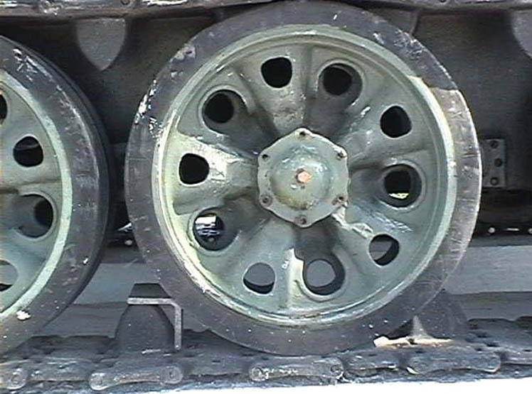 Танк Т-34/85, колесо