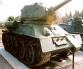 танк Т-34/85 на постаменте