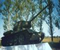 танк Т-34/85 на постаменте