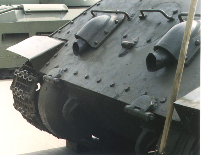 Танк Т-34 выхлопная система