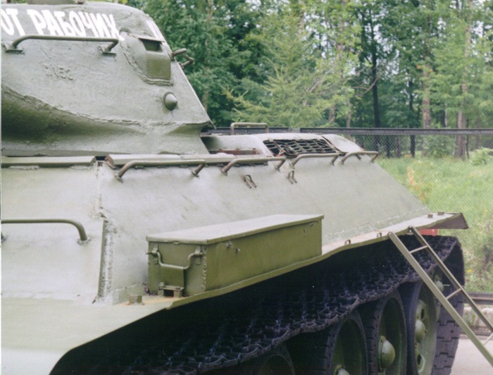 Танк Т-34 инструментальный ящик
