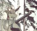 танк Т-34 на марше