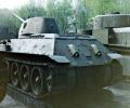 танк Т-34 вид сзади слева
