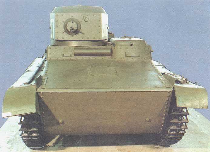 Танк Т-37, вид спереди