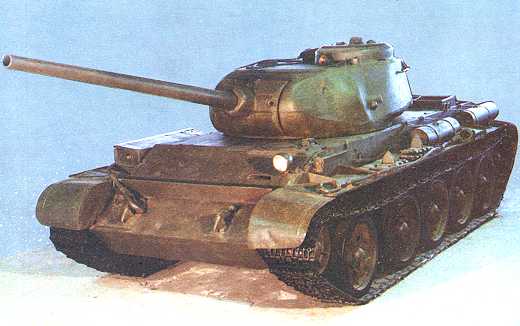 Танк Т-44, вид спереди