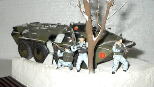 btr-80 с открытыми люками