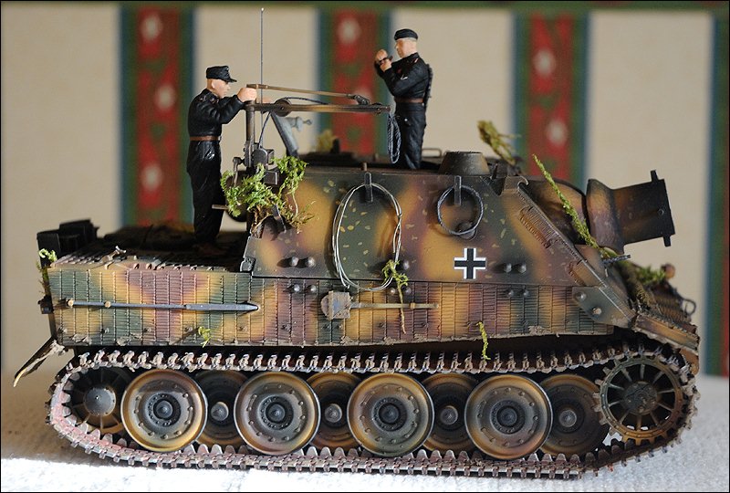 Танк Sturmtiger, вид справа