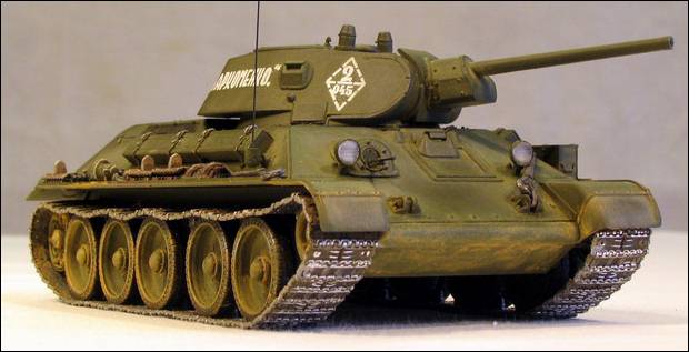 Танк Т-34, вид справа