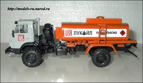 Бензовоз АТ-56081