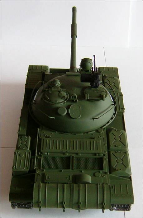 Танк Т-62, вид сзади
